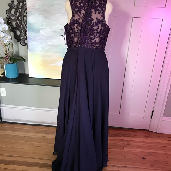 Purple illusion gown with sweetheart neckline - Picture 5 of 10